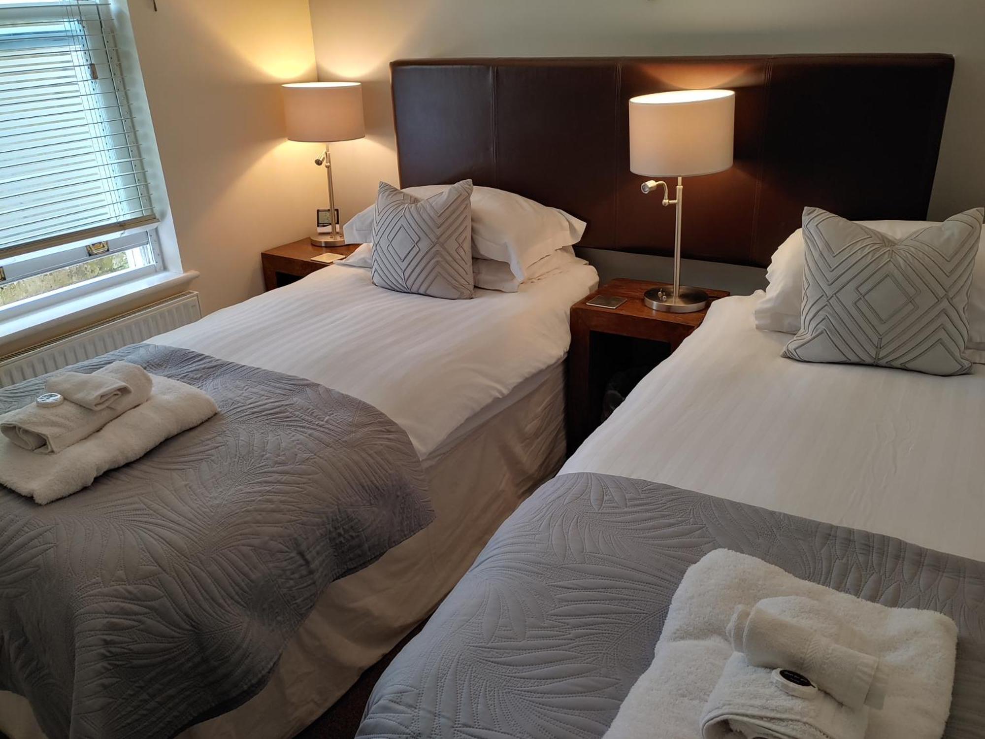 The Bath House Apartments - Free 1St Breakfast - Free Parking Ngoại thất bức ảnh